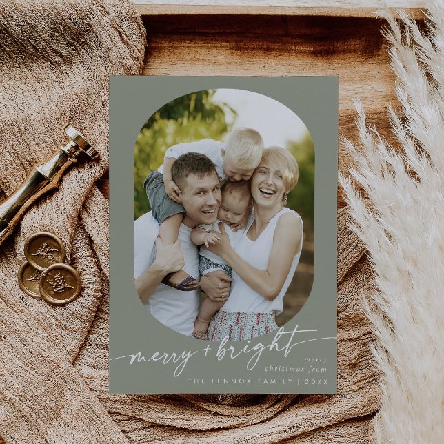 Tarjeta Festiva Navidades de fotografía Boho Moda Sage Green Merry (Subido por el creador)