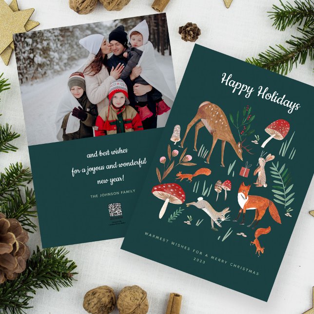 Tarjeta Festiva Navidades de fotografía de animales de la familia  (Cute Green Woodland Animals Family Photo Christmas Holiday Card)