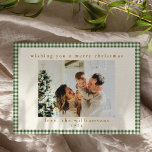 Tarjeta Festiva Navidades de fotografía de dos Personalizados de G<br><div class="desc">Tarjeta de vacaciones Clásica Cute Green Gingham Plaid Personalizado Dos Navidades Fotos</div>