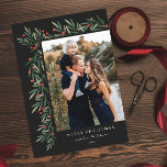 Tarjeta Festiva Navidades de fotografía de Winter Greenery Black<br><div class="desc">Esta elegante tarjeta de vacaciones para Navidades de Costa de Marfil,  con vegetación de invierno,  es completamente de personalizable. ¿Quieres personalizar aún más? Haga clic en "Editar usando la herramienta de diseño". Este diseño forma parte de una colección. Original acuarela de arte pintada por el diseñador Stacey Meacham.</div>