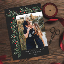 Tarjeta Festiva Navidades de fotografía de Winter Greenery Black