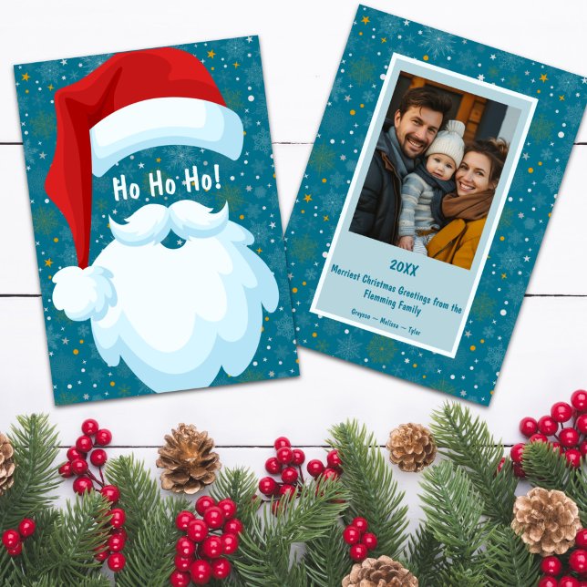 Tarjeta Festiva Navidades de fotografía personalizados de Santa en (Bold Santa Customizable Family Photo Christmas Card)