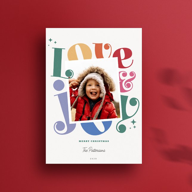 Tarjeta Festiva Navidades de fotografía Retro Rainbow Love y Joy 1 (Custom Love and Joy Colorful  modern rainbow 1 photo holiday card shown on a bright red background)