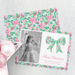 Tarjeta Festiva Navidades de la playa de Palm Beach Preppy, Rosa y<br><div class="desc">PreppyPrint.com - ¡Celebra a los Navidades con estilo! Añade tu toque personalizado a estas tarjetas de Navidad. Trasladar este diseño a los productos de tu elección. Haga clic en "quitar de la parte trasera de la tarjeta" bajo "Logotipo y marca de creador independiente" para eliminar el código QR de la...</div>