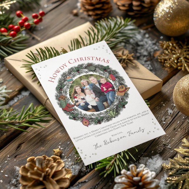 Tarjeta Festiva Navidades del país Wreath Family Photo (Country Christmas Card Featuring Hand-Drawn Wreath, Vintage Ornaments, Cowboy Boots, Hat and Holly.)