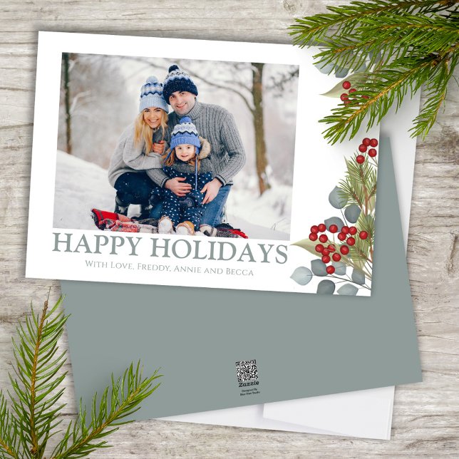Tarjeta Festiva Navidades Elegantes Holly Berries 1 Foto (Happy Holidays photo card with blue eucalyptus and winter greenery. )