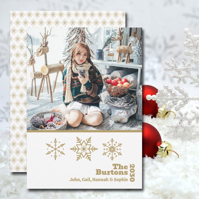 Tarjeta Festiva Navidades familiares Foto Copo de nieve Oro Blanco (The simple modern design of this photo Christmas card makes your fave pic the star of the show.)