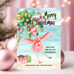 Tarjeta Festiva Navidades Flamingo Palm Tree Tropical Beach<br><div class="desc">¡Envíe sus saludos de vacaciones más cálidos con esta tarjeta de Navidades tropicales! Con un flamingo rosado juguetón bailando bajo una palmera de Navidad cerca del mar, este diseño da vida a vibraciones navideñas. Perfecto para quien quiera intercambiar nieve por arena en esta temporada de vacaciones, esta tarjeta es la...</div>