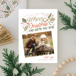 Tarjeta Festiva Navidades fotográficos de instantáneas inclinadas<br><div class="desc">Esta tarjeta fotográfica festiva y de moda presenta nuestra original follaje de invierno con estilo dulce en colores vivos y 2 fotos inclinadas. La parte trasera viene con un patrón de coincidencia</div>