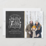 Tarjeta Festiva Navidades Holly Jolly Script Chalkboard Photo<br><div class="desc">Un diseño elegante de tarjetas de vacaciones de fotos Holly Jolly para que puedas personalizar con tu foto,  mensaje,  nombres y año favoritos en un fondo de pizarra. El reverso presenta copos de nieve cayendo sobre un fondo de pizarra coincidente. Diseñado por Thisisnotme©</div>