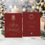 Tarjeta Festiva Navidades Llanos de Berry Berry y Gold Holly<br><div class="desc">Esta sencilla tarjeta plana de Navidades incluye una elegante y romántica caligrafía con letras de caligrafía rápida,  un ramo de bayas y texto personalizado en la parte posterior. Para una personalización más avanzada de este diseño,  haga clic en el BOTÓN HERRAMIENTA DE DISEÑO AZUL de arriba.</div>