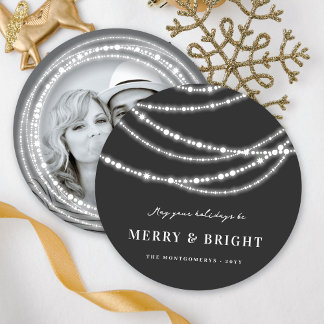 Tarjeta Festiva Navidades merry y brillantes en foto de luces para