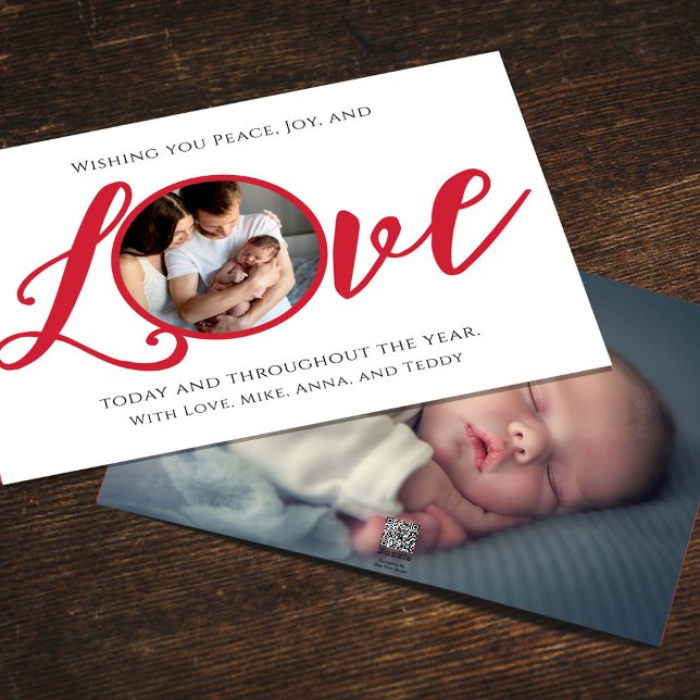 Tarjeta Festiva Navidades Moderno caligrafía de fotografía guión a (Christmas holiday "Love" typography greeting card with photo template. )