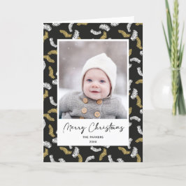 Tarjeta Festiva Navidades modernos de Black Script Gold Pine Mistl