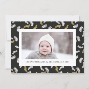 Tarjeta Festiva Navidades modernos de Black Script Gold Pine Mistl