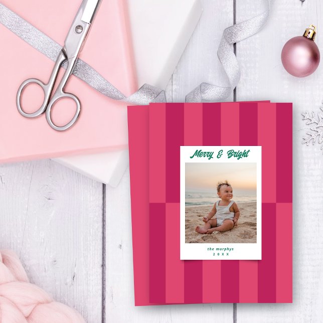 Tarjeta Festiva Navidades modernos de franjas rosadas y moras bril (Subido por el creador)