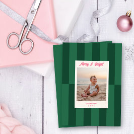 Tarjeta Festiva Navidades modernos de franjas verdes y brillantes