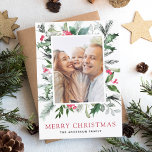 Tarjeta Festiva Navidades modernos foto guión Minimalista<br><div class="desc">Celebre la temporada de vacaciones con nuestra tarjeta de escritura Minimalista de fotos de Navidades modernos. Esta tarjeta combina maravillosamente el diseño contemporáneo con la calidez de una preciada foto familiar. La elegante y minimalista tipografía de escritura añade un toque de sofisticación a sus saludos de vacaciones. El diseño limpio...</div>