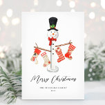 Tarjeta Festiva Navidades modernos únicos Snowman sin foto<br><div class="desc">Desee a sus amigos y familia una feliz temporada de vacaciones con este exclusivo diseño de muñecos de nieve para Navidades. Personaliza tu saludo de vacaciones y tu apellido.</div>