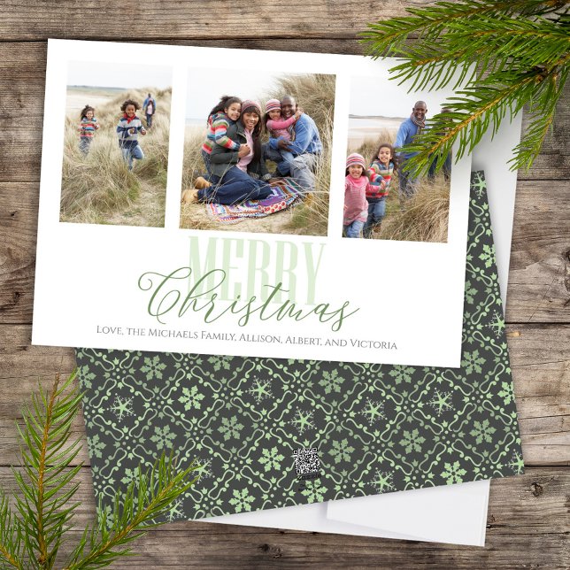 Tarjeta Festiva Navidades multiples tres copos de nieve verde foto (Merry Christmas Calligraphy Script holiday multi photo card with elegant snowflake pattern)