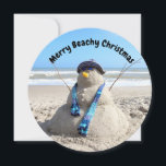 Tarjeta Festiva Navidades personalizados de Snowman Beach en Flori<br><div class="desc">Foto de un muñeco de nieve de escultura de arena - fácilmente personalizar el texto.</div>