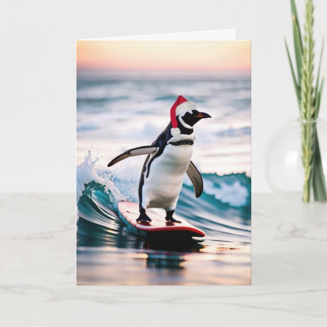 Tarjeta Festiva Navidades Pingüino navegando en ola (Anverso)