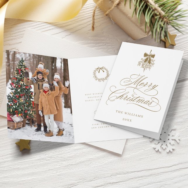 Tarjeta Festiva Navidades románticos Gold Holly Berry Bouquet (Front & Inside)