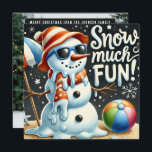 Tarjeta Festiva Navidades Snowman Nieve muy divertido<br><div class="desc">Diseño acogedor y personalizado de vacaciones con la frase "Feliz Navidad de la familia Johnson" que puedes cambiar. ¡Traiga la diversión del verano a su decoración de vacaciones con este original adorno! Con un muñeco de nieve derritiéndose en el calor, rodeado de objetos clásicos de verano como una bola de...</div>