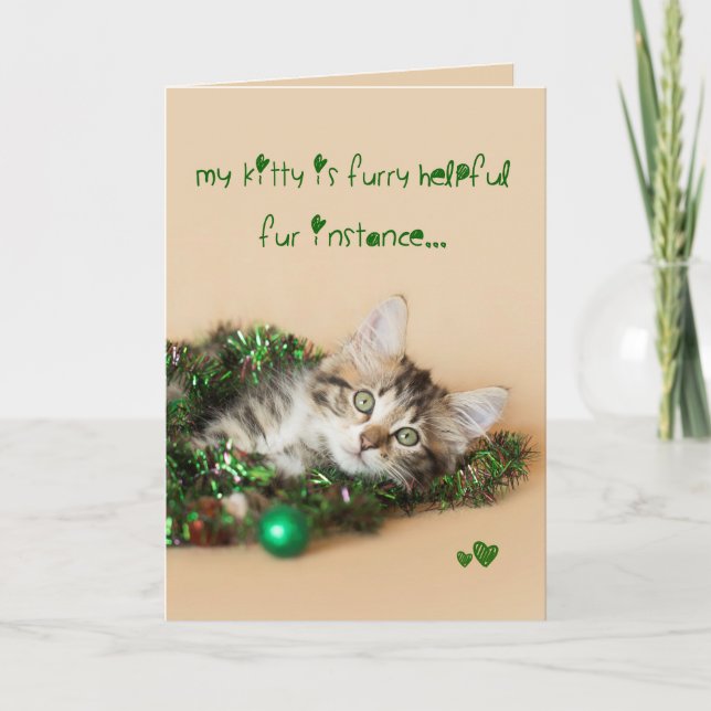 Tarjeta Festiva Navidades útiles y furtivos decorando gatito (Anverso)