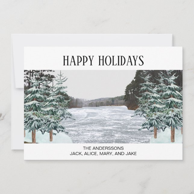 Tarjeta Festiva Nieve cubierta Pine Trees Icy Lake Felices Fiestas (Anverso)