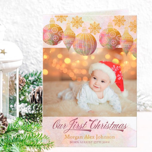 Tarjeta Festiva Nuestro primer oro de Navidad: Copos de nieve de 3 (Our First Christmas with new baby holiday photo card)
