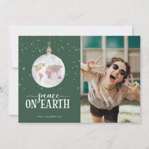 Tarjeta Festiva Ornamento verde de Peace on Earth Globe