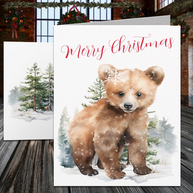 Tarjeta Festiva Oso Grizzly Cachorro De Invierno En Un Bosque De P (Winter Woodland Grizzly Bear Cub In A Pine Forest Holiday Card)