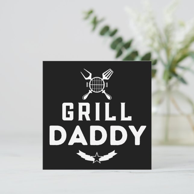Tarjeta Festiva Parrilla para hombres Parrillada Daddy y ahumado p (Anverso de pie)