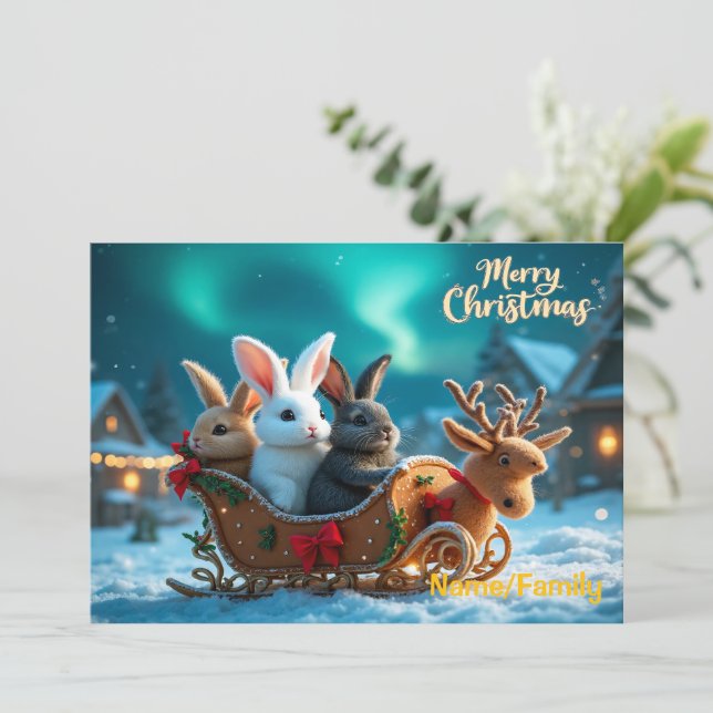Tarjeta Festiva Paseo en Trineo del Conejo Navideño Caprichoso (Anverso de pie)