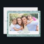 Tarjeta Festiva Patrón verde azulado de Leaf Azul Simple Feliz Nav<br><div class="desc">Verde azulado azul y pintura de la hoja verde de la Fábrica de la Moneda simple Festividad de Feliz Navidad Tarjeta fotográfica. La imagen y el nombre de la familia pueden ser reemplazados en esta simple y elegante tarjeta fotográfica de Navidad Pastel Greenery.</div>