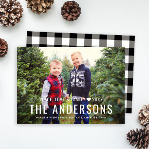 Tarjeta Festiva Paz Amor y familia Black Buffalo Plaid Photo