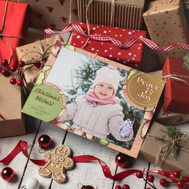 Tarjeta Festiva Paz y alegría, rosa, verde, oro foto de poinsettia (Peace & Joy, Pink, Green, Gold Poinsettia Photo Holiday Card)