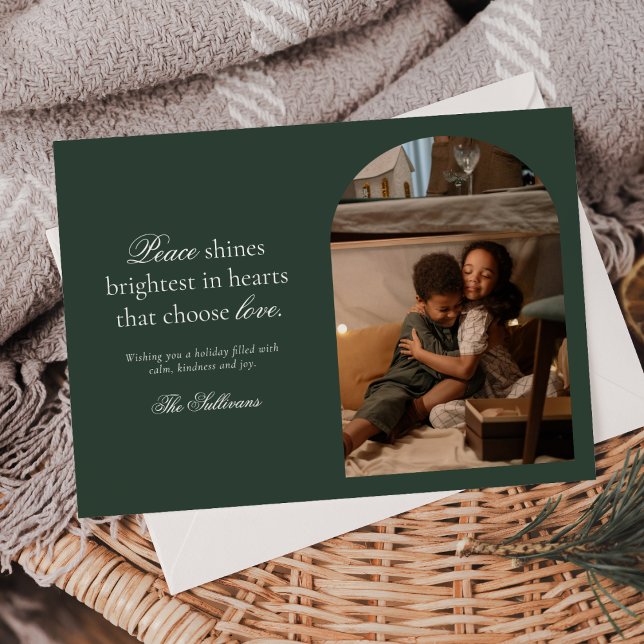 Tarjeta Festiva Peace and Love Holiday Photo Announcement (Subido por el creador)