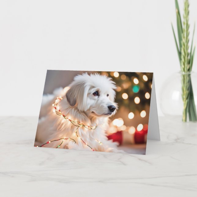 Tarjeta Festiva Perro enredado en luces de vacaciones (Anverso)