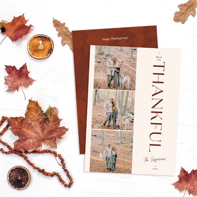 Tarjeta Festiva Personalizado de Acción de Gracias 3 foto (Thankful Thanksgiving 3 photo card show with red backside pattern on a white fall table flatlay )