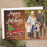 Tarjeta Festiva Pincel de madera Guión Vacaciones Camión Vintage F<br><div class="desc">Rústico Cepillo de madera Guión de agua Trucos rojos vintage con árbol de Navidad - Tarjeta fotográfica de la familia Felices Fiestas</div>
