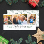 Tarjeta Festiva Pineneedle Joyful Wishes Moderno 3 Collage de foto<br><div class="desc">Con hojas de aguja de pino pintadas,  guión de broche y 3 collage de fotos.</div>