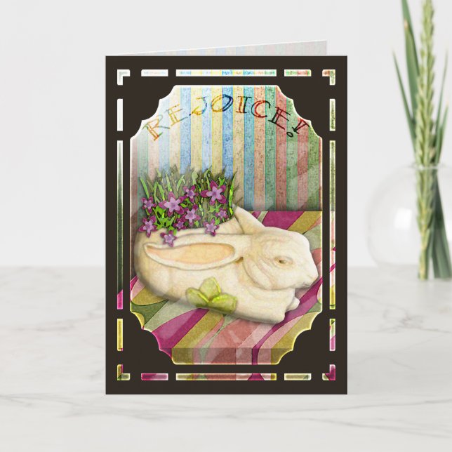 Tarjeta Festiva Plantador del conejito de pascua en ventana de la (Anverso)