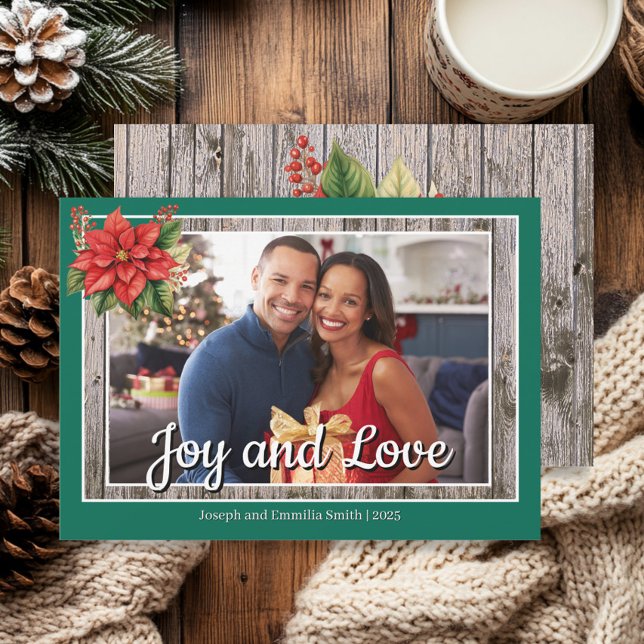 Tarjeta Festiva Poinsettia Rustic Wood Green Family Foto (Emerald green photo "Love and Joy" Christmas greeting card with poinsettia in the corner. )