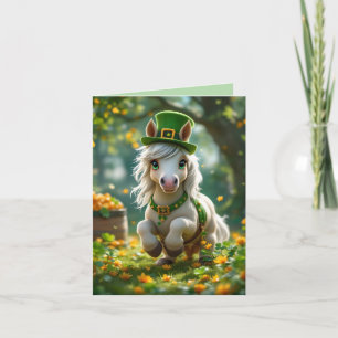 Tarjeta Festiva Pony lindo con gorra verde, brida y flores