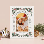 Tarjeta Festiva Primer Collage de fotos navideño juntos Arco 3<br><div class="desc">Celebra tu primera Navidad con una tarjeta especial. Una tarjeta de vacaciones única y moderna con una forma de foto en arco con una tipografía de estilo moderno que se curva elegantemente alrededor de tu foto, y originales obras de arte de follaje de invierno dibujadas a mano. La parte posterior...</div>