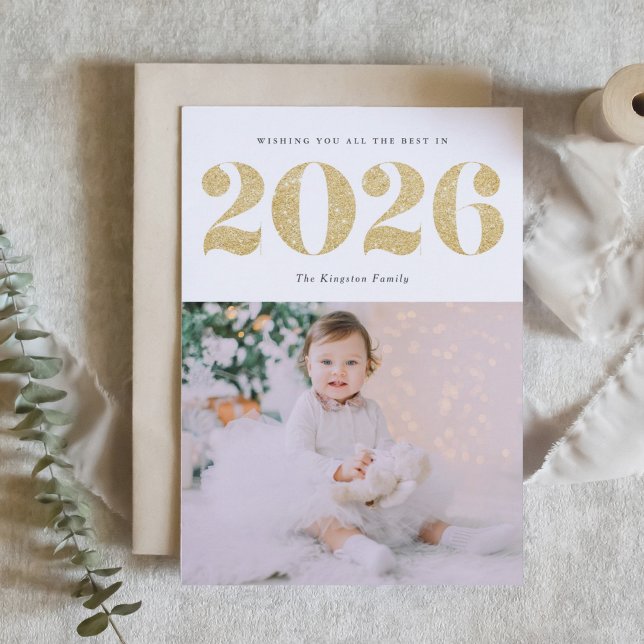 Tarjeta Festiva Purpurina de oro de la moda 2022 feliz foto de Año (Customizable photo 2026 Happy New Year card featuring festive faux gold glitter.)