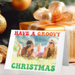 Tarjeta Festiva Que Navidades groovy corten foto hippie<br><div class="desc">Ten una tarjeta de Navidades groovy. Personalizar tu linda tarjeta de vacaciones hippie con este texto de los 70 en colores divertidos. Una colorida tarjeta de Navidades hippy con la foto de su familia.</div>