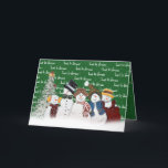 Tarjeta Festiva Que Nieva A Los Hombres De Nieve En Verde<br><div class="desc">Hombres de nieve cortos con copos de nieve con el texto "que nieve" sobre un fondo verde con copos de nieve y un pino blanco. Se puede cambiar el texto.</div>